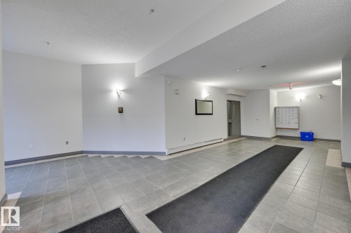 107 11446 40 Avenue, Edmonton, AB - Indoor Photo Showing Other Room
