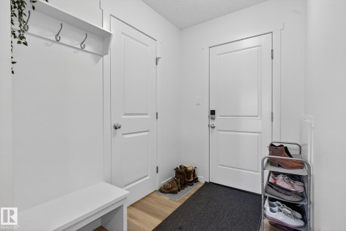 1174 Aster Boulevard, Edmonton, AB - Indoor Photo Showing Other Room