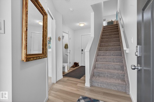 1174 Aster Boulevard, Edmonton, AB - Indoor Photo Showing Other Room