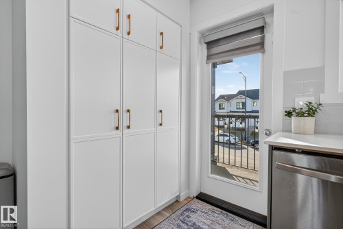 1174 Aster Boulevard, Edmonton, AB - Indoor Photo Showing Other Room