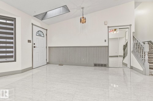 14523 32 Street, Edmonton, AB - Indoor Photo Showing Other Room