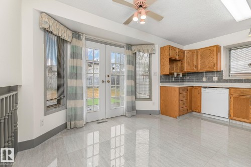 14523 32 Street, Edmonton, AB - Indoor Photo Showing Kitchen