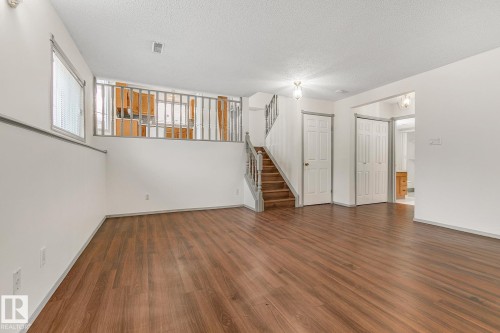 14523 32 Street, Edmonton, AB - Indoor Photo Showing Other Room