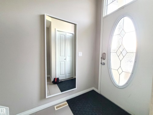 448 Hemingway Road Nw, Edmonton, AB - Indoor Photo Showing Other Room