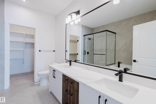 335 Bluff Cove, Leduc, AB - Indoor Photo Showing Bathroom