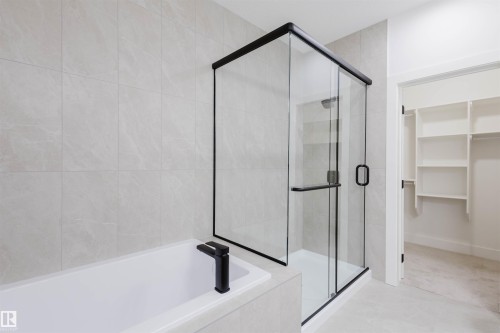 335 Bluff Cove, Leduc, AB - Indoor Photo Showing Bathroom