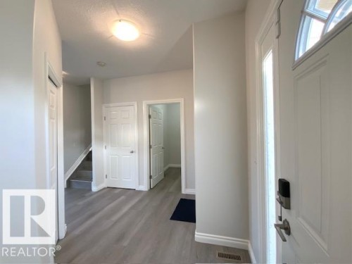 B 4706 57 Avenue, Wetaskiwin, AB - Indoor Photo Showing Other Room