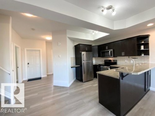 B 4706 57 Avenue, Wetaskiwin, AB - Indoor Photo Showing Kitchen