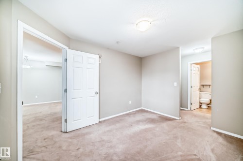 310 4309 33 Street, Stony Plain, AB - Indoor Photo Showing Other Room
