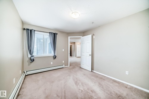 310 4309 33 Street, Stony Plain, AB - Indoor Photo Showing Other Room