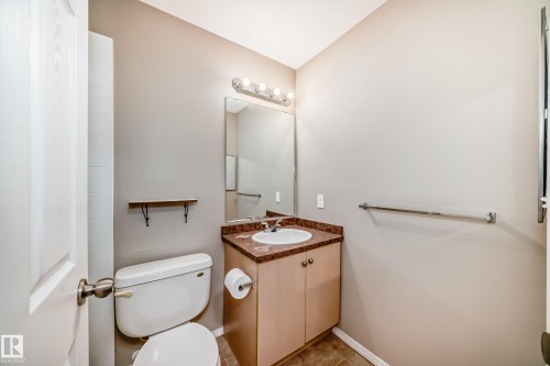 310 4309 33 Street, Stony Plain, AB - Indoor Photo Showing Bathroom