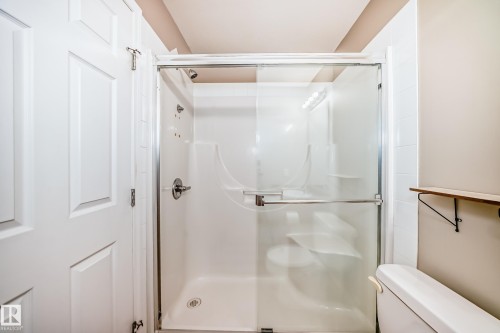 310 4309 33 Street, Stony Plain, AB - Indoor Photo Showing Bathroom