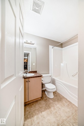 310 4309 33 Street, Stony Plain, AB - Indoor Photo Showing Bathroom