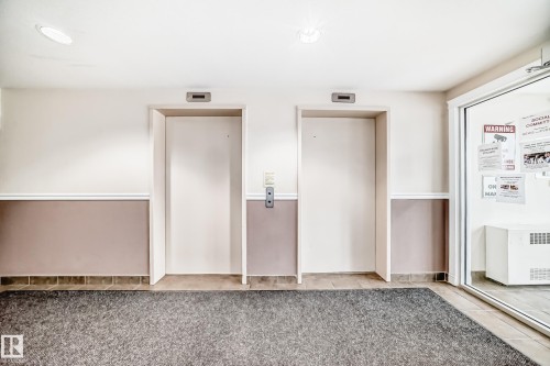 310 4309 33 Street, Stony Plain, AB - Indoor Photo Showing Other Room