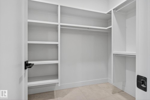 1 Elwyck Gate, Spruce Grove, AB - Indoor With Storage