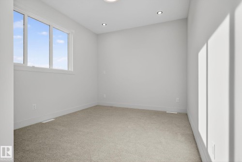 1 Elwyck Gate, Spruce Grove, AB - Indoor Photo Showing Other Room