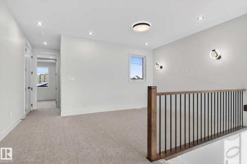 1 Elwyck Gate, Spruce Grove, AB - Indoor Photo Showing Other Room