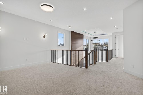 1 Elwyck Gate, Spruce Grove, AB - Indoor Photo Showing Other Room