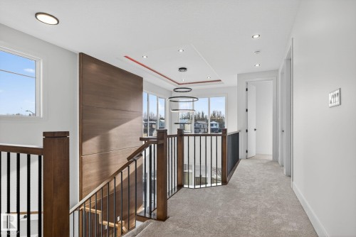 1 Elwyck Gate, Spruce Grove, AB - Indoor Photo Showing Other Room