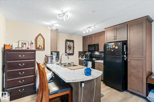 257 7805 71 Street, Edmonton, AB - Indoor Photo Showing Kitchen With Double Sink