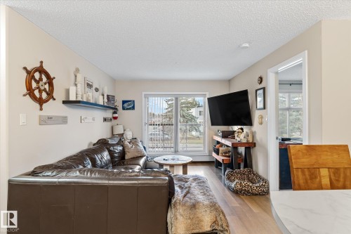 257 7805 71 Street, Edmonton, AB - Indoor Photo Showing Living Room