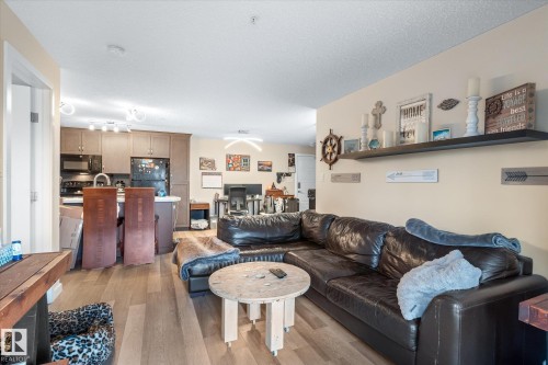 257 7805 71 Street, Edmonton, AB - Indoor Photo Showing Living Room