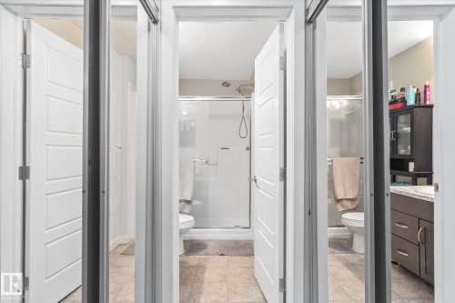 257 7805 71 Street, Edmonton, AB - Indoor Photo Showing Bathroom