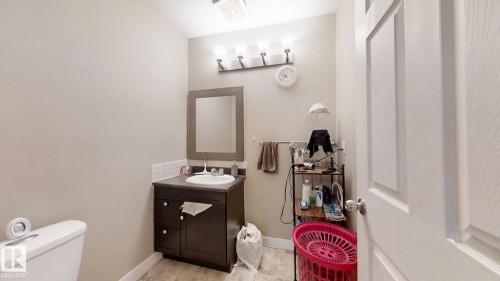 1273 Adamson Drive, Edmonton, AB - Indoor Photo Showing Bathroom