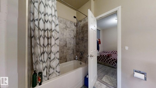 1273 Adamson Drive, Edmonton, AB - Indoor Photo Showing Bathroom