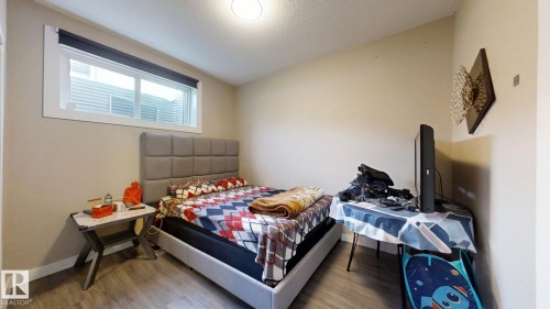 1273 Adamson Drive, Edmonton, AB - Indoor Photo Showing Bedroom