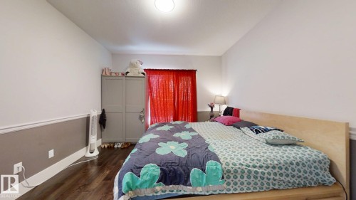 1273 Adamson Drive, Edmonton, AB - Indoor Photo Showing Bedroom