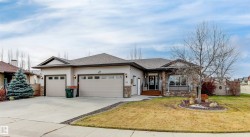 50 WILLOW WOOD Lane  Stony Plain, AB T7Z 0E3
