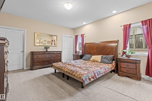 50 Willow Wood Lane, Stony Plain, AB - Indoor Photo Showing Bedroom
