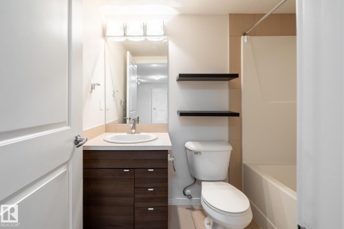 108 9523 160 Avenue, Edmonton, AB - Indoor Photo Showing Bathroom