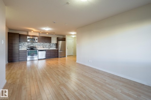 108 9523 160 Avenue, Edmonton, AB - Indoor Photo Showing Kitchen