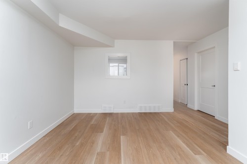 14217 32 Street, Edmonton, AB - Indoor Photo Showing Other Room