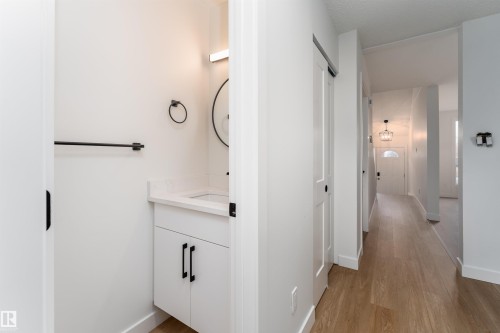 14217 32 Street, Edmonton, AB - Indoor Photo Showing Other Room