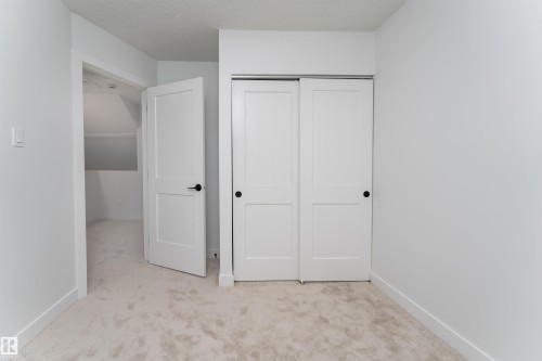 14217 32 Street, Edmonton, AB - Indoor Photo Showing Other Room