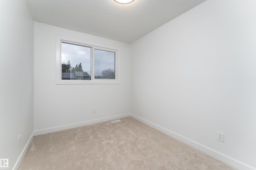 14217 32 Street, Edmonton, AB - Indoor Photo Showing Other Room