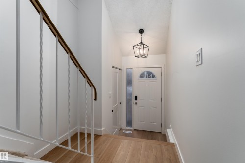 14217 32 Street, Edmonton, AB - Indoor Photo Showing Other Room