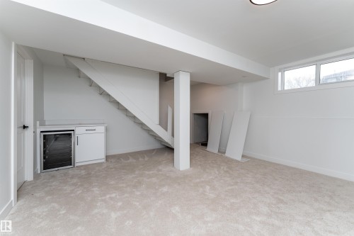 14217 32 Street, Edmonton, AB - Indoor