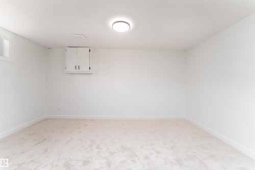 14217 32 Street, Edmonton, AB - Indoor Photo Showing Other Room