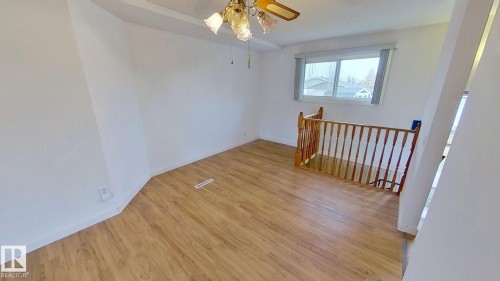 7004 93 Avenue, Edmonton, AB - Indoor Photo Showing Other Room