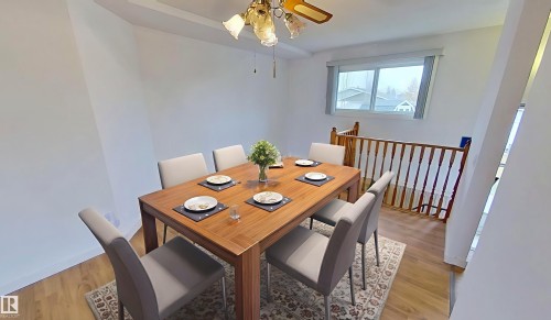 7004 93 Avenue, Edmonton, AB - Indoor Photo Showing Dining Room