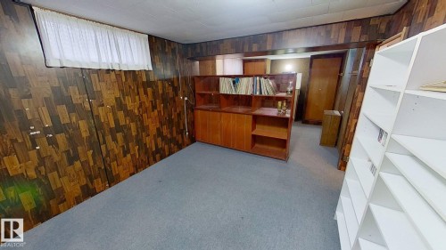 7004 93 Avenue, Edmonton, AB - Indoor Photo Showing Other Room