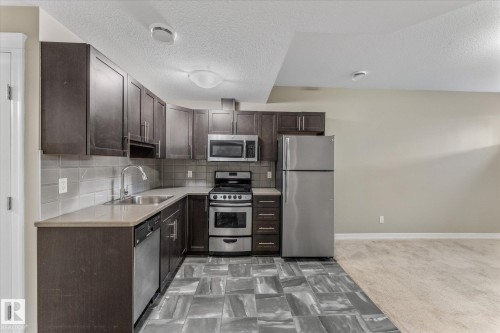 164 Sturtz Bend, Leduc, AB - Indoor Photo Showing Kitchen