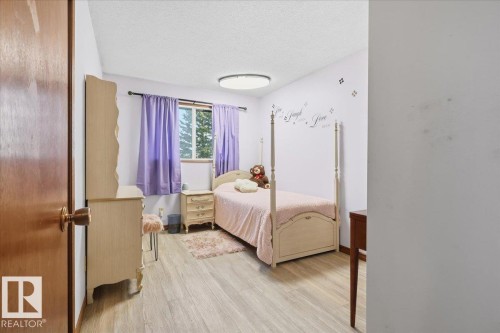 453058 Rge Road 270, Rural Wetaskiwin County, AB - Indoor Photo Showing Bedroom