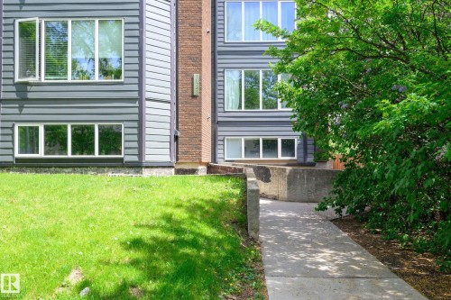 201 10743 107 Street, Edmonton, AB - Outdoor