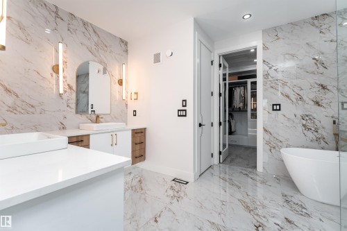 16511 8 Street, Edmonton, AB - Indoor Photo Showing Bathroom