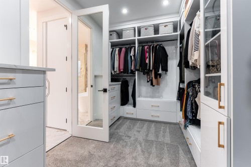 16511 8 Street, Edmonton, AB - Indoor